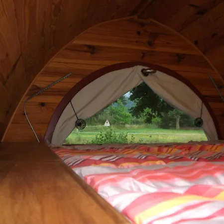 Les Cahutes D'olt Domek letniskowy Saint-Laurent-dʼOlt